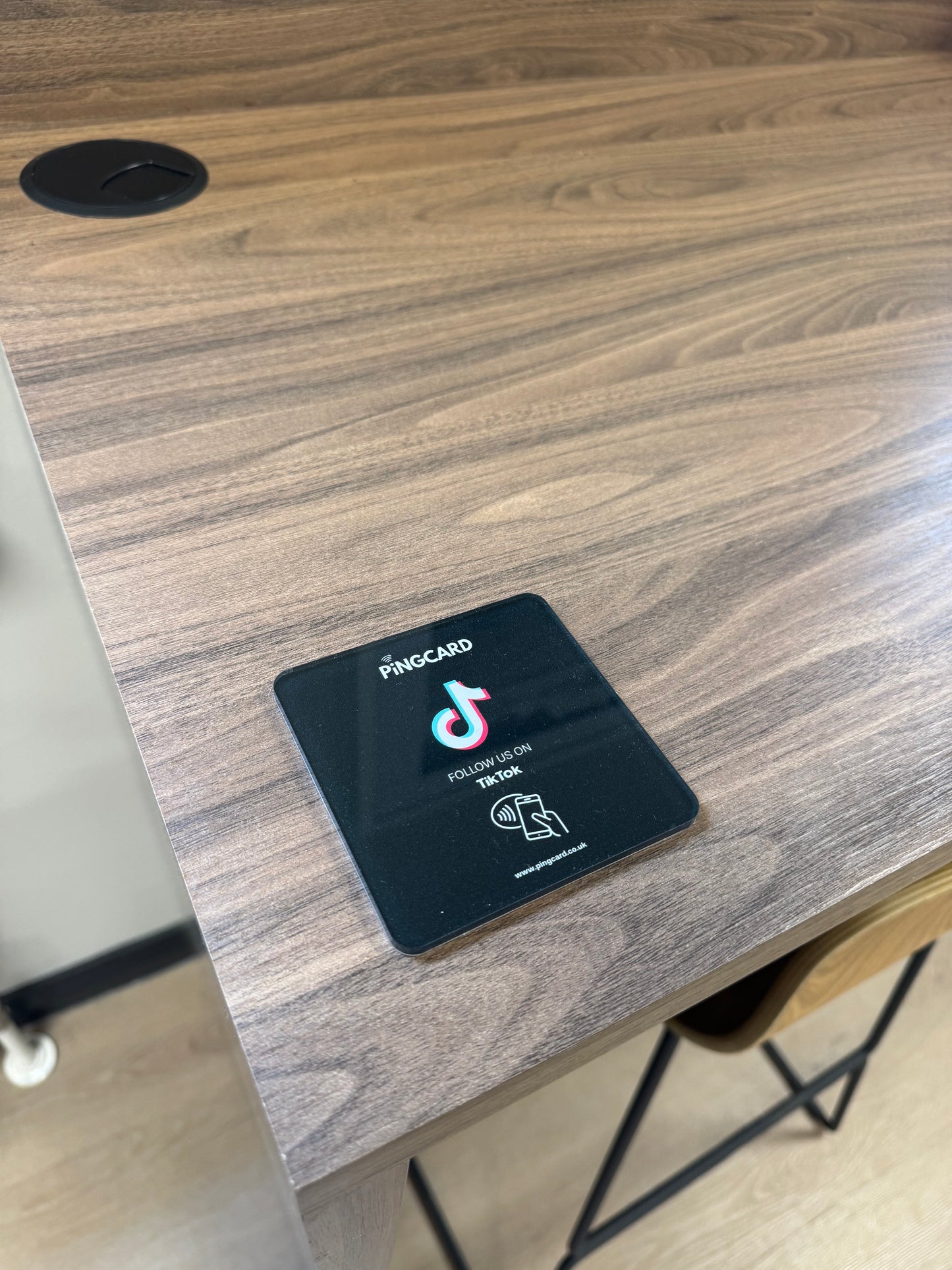 TikTok Display Plate